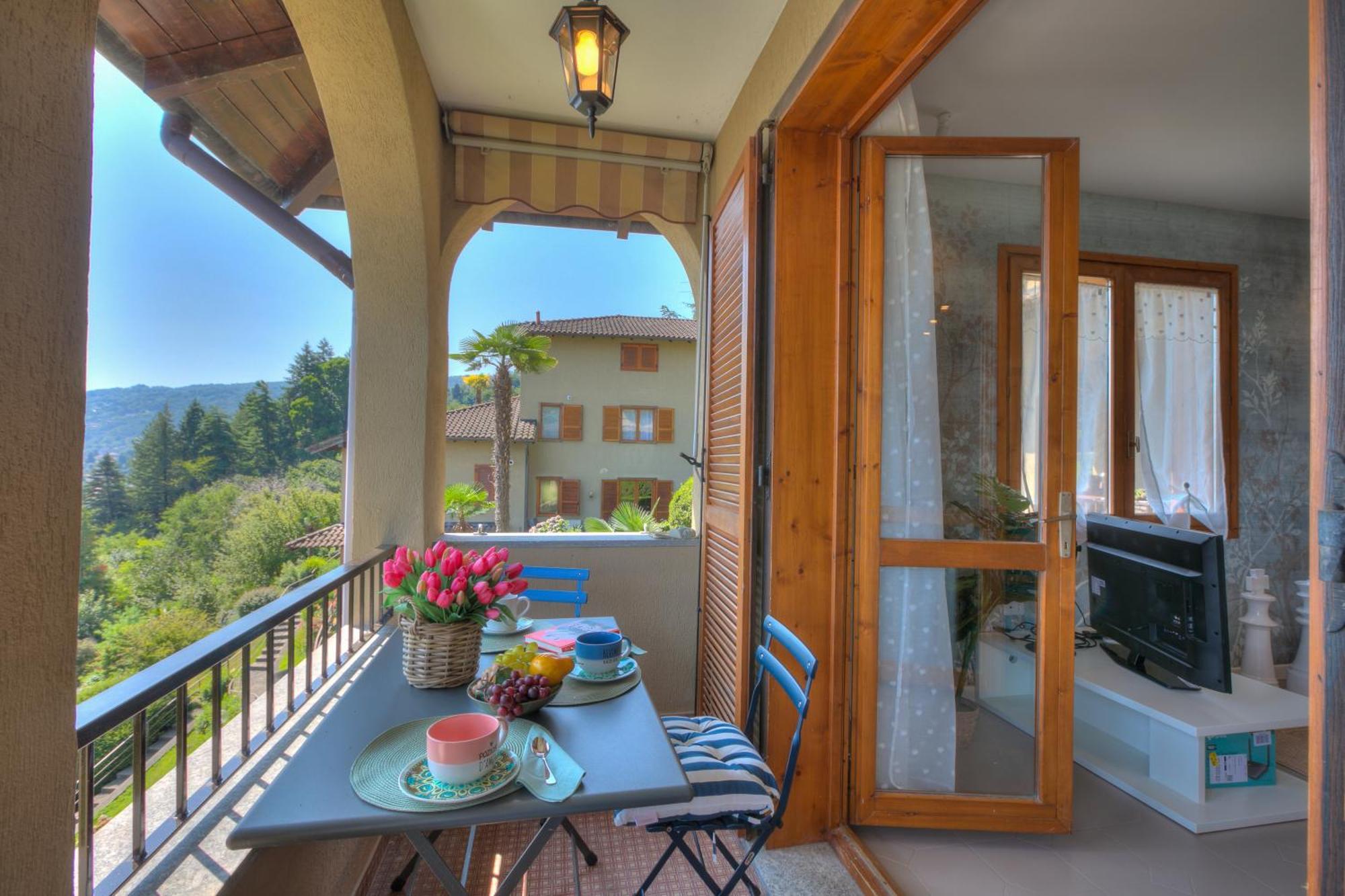 Pandora Lake View Stresa - Happy Rentals Exteriör bild